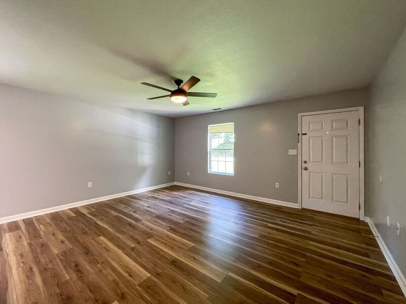 159 State St - Photo 2 of 18