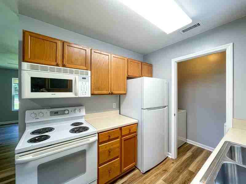 159 State St - Photo 6 of 18