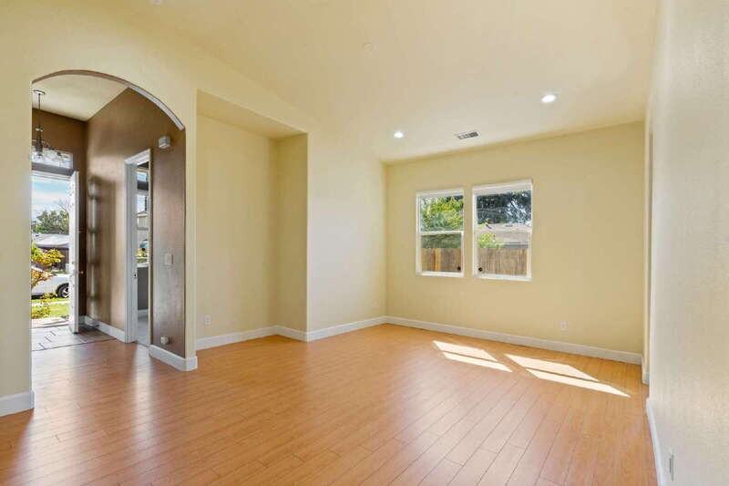 2621 Mysin Way - Photo 5 of 25