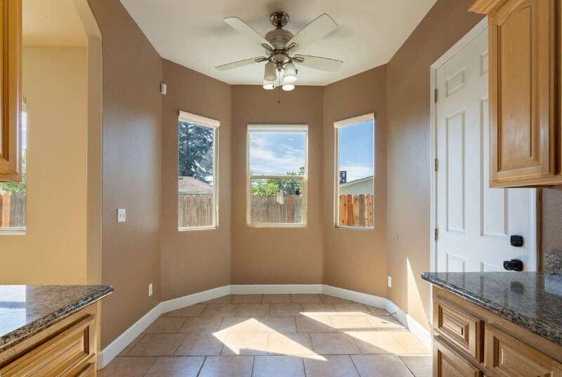 2621 Mysin Way - Photo 6 of 25