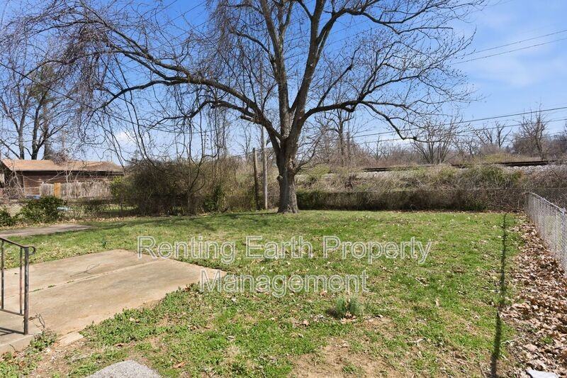 11930 Criterion Ave - Photo 5 of 25