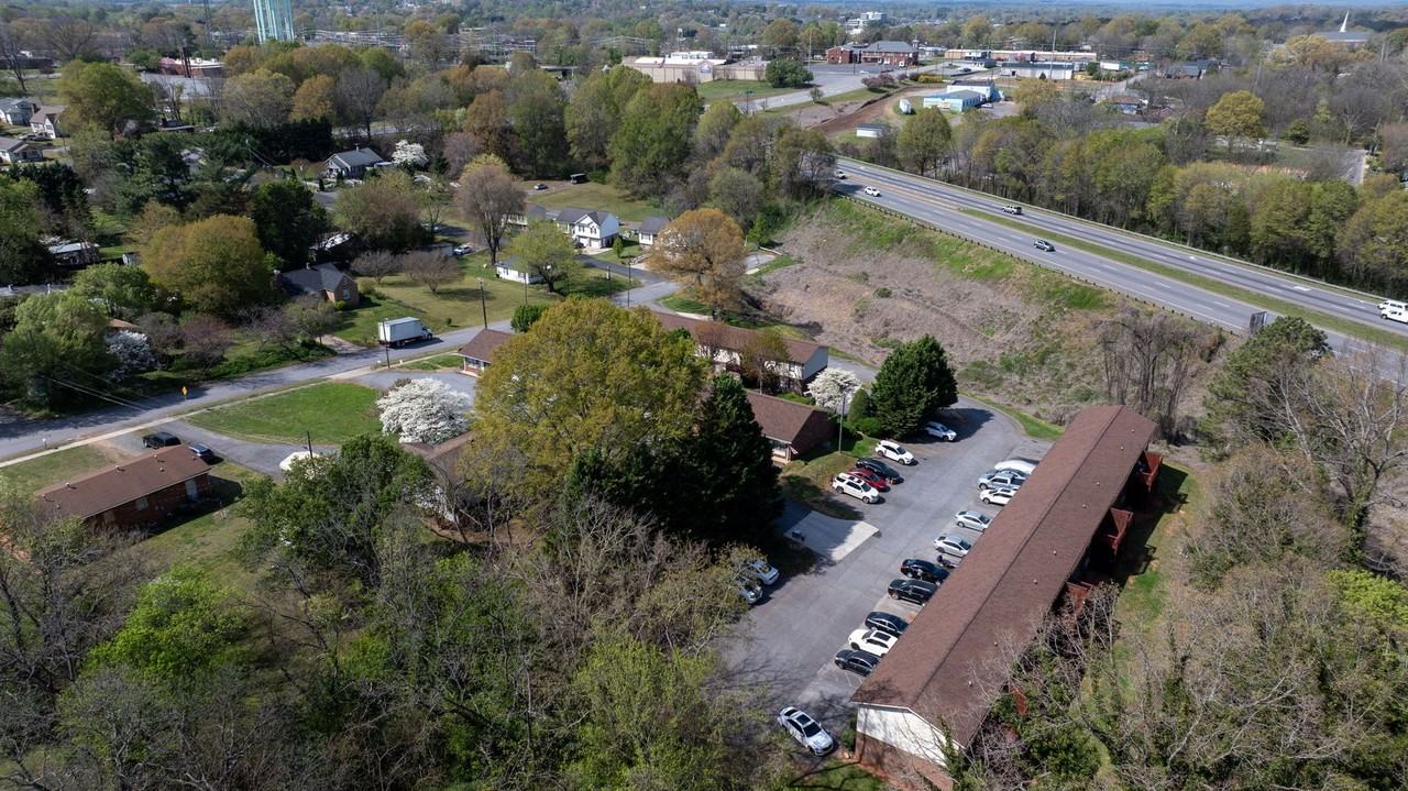 Grandview Terrace - Photo 3 of 12