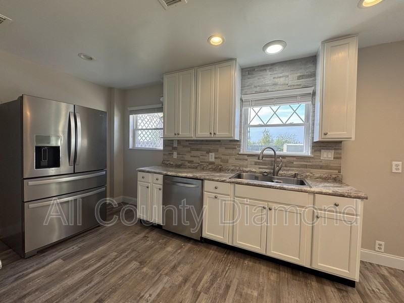 607 Plantation Ct - Photo 4 of 37