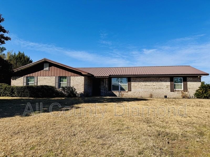 167 Lauren Ln - Photo 2 of 31