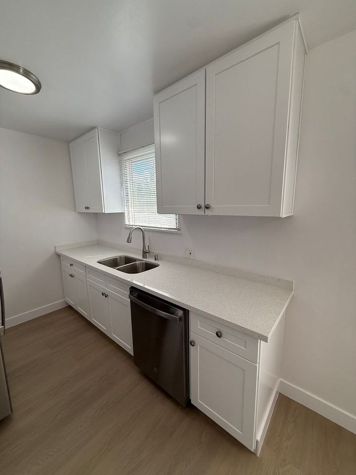 14119 Gilmore St. - Photo 6 of 17