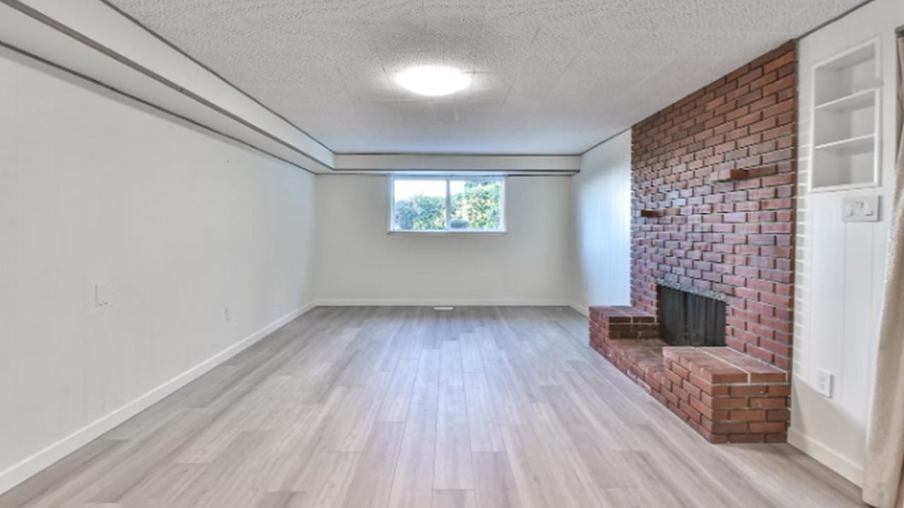 1895 Rosebery Avenue - Photo 4 of 12