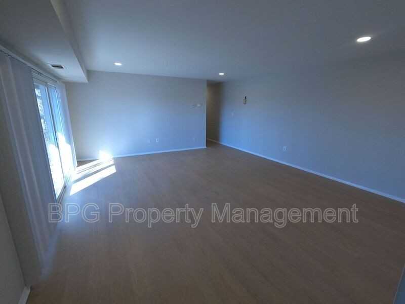 8810 Wesley Ave #203 - Photo 4 of 11