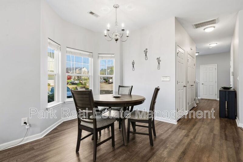 1326 Stone Manor Dr - Photo 4 of 21