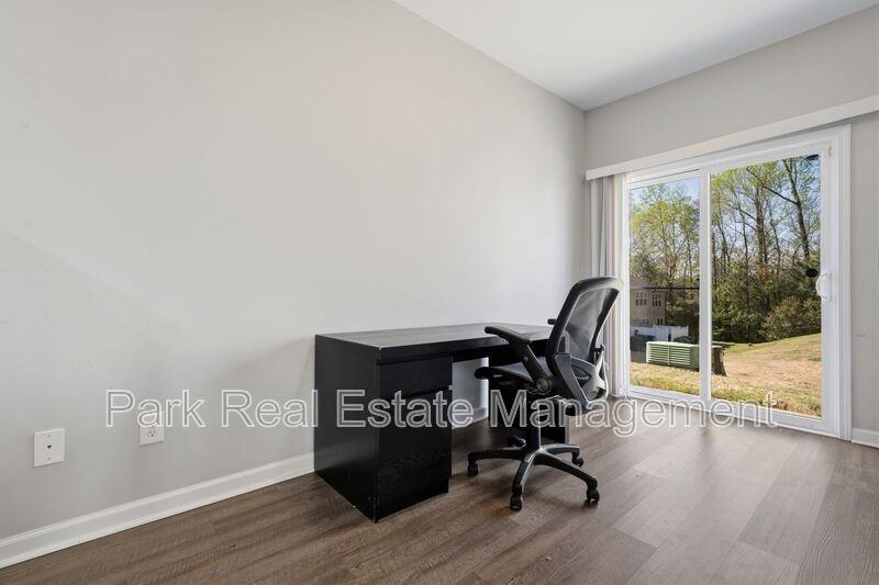 1326 Stone Manor Dr - Photo 7 of 21