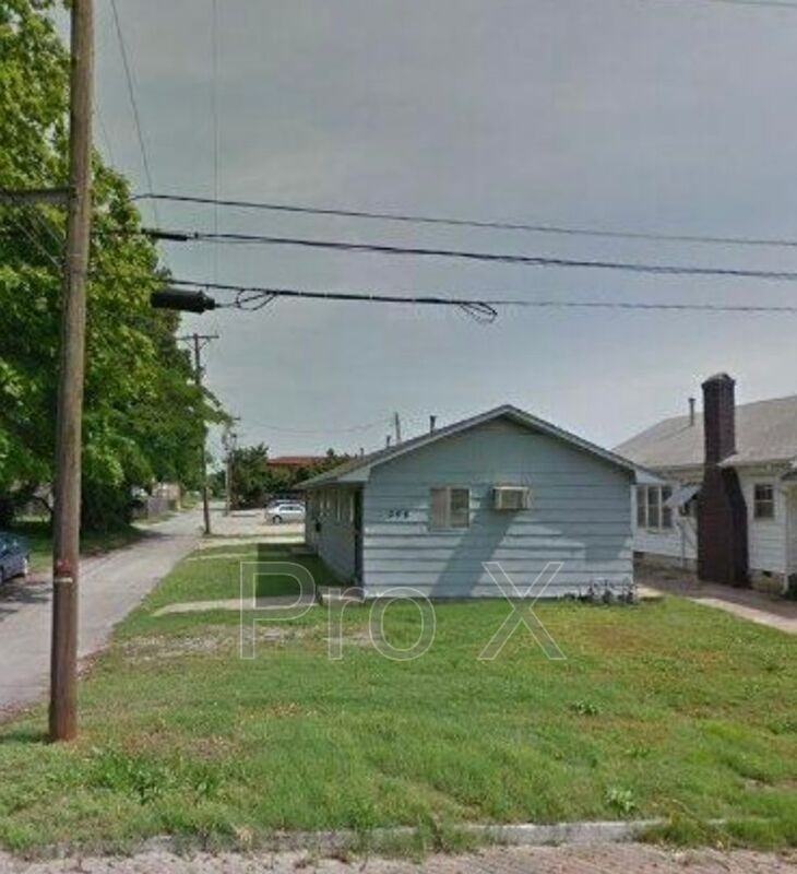 208 W 1St Triplex - Photo 2 of 9