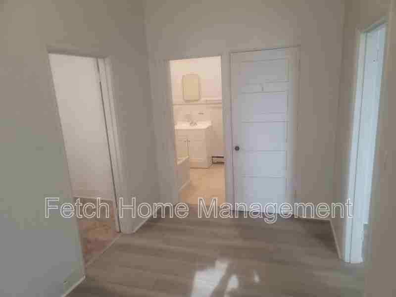 107 E Main St #6 - Photo 5 of 15