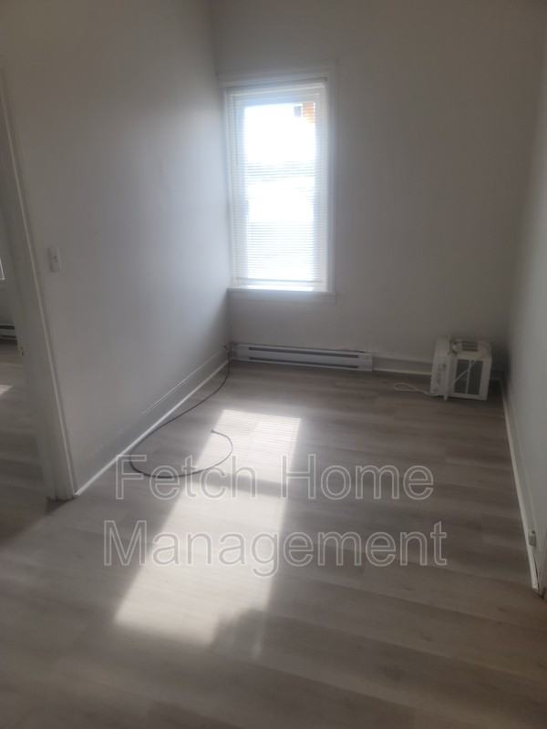 107 E Main St #6 - Photo 6 of 15