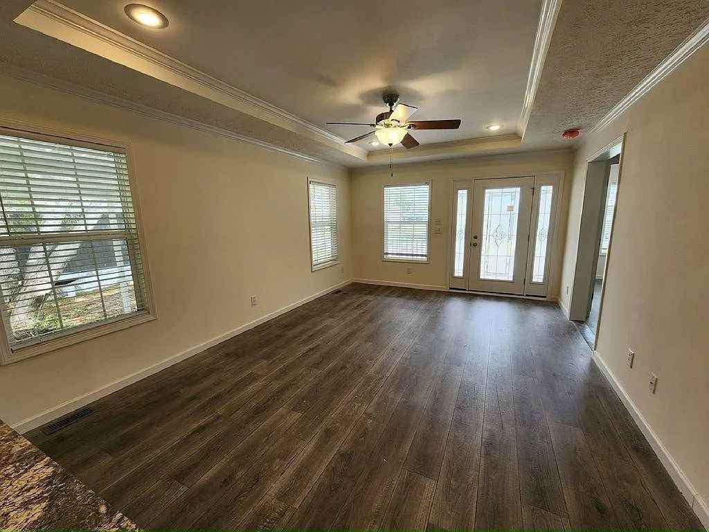 513 Eland Dr #513 - Photo 3 of 37