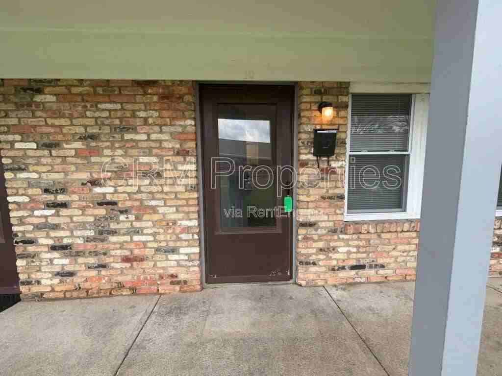 6134 Hillside Ave #10 - Photo 6 of 10