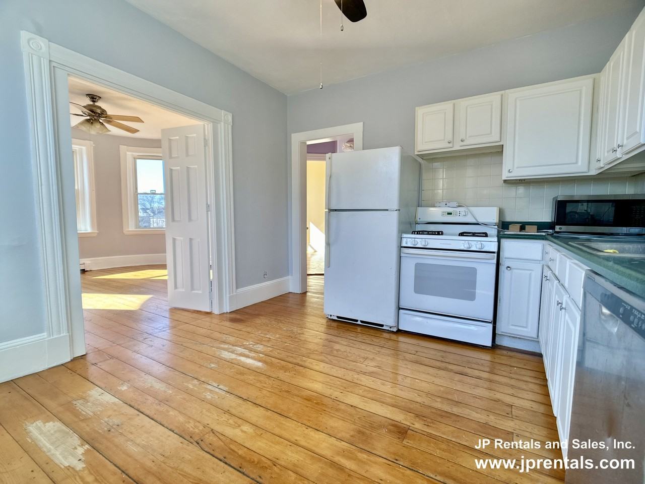 124 Day St #3 - Photo 2 of 11