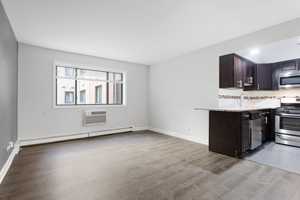 featured image of 6201 N Kenmore Ave