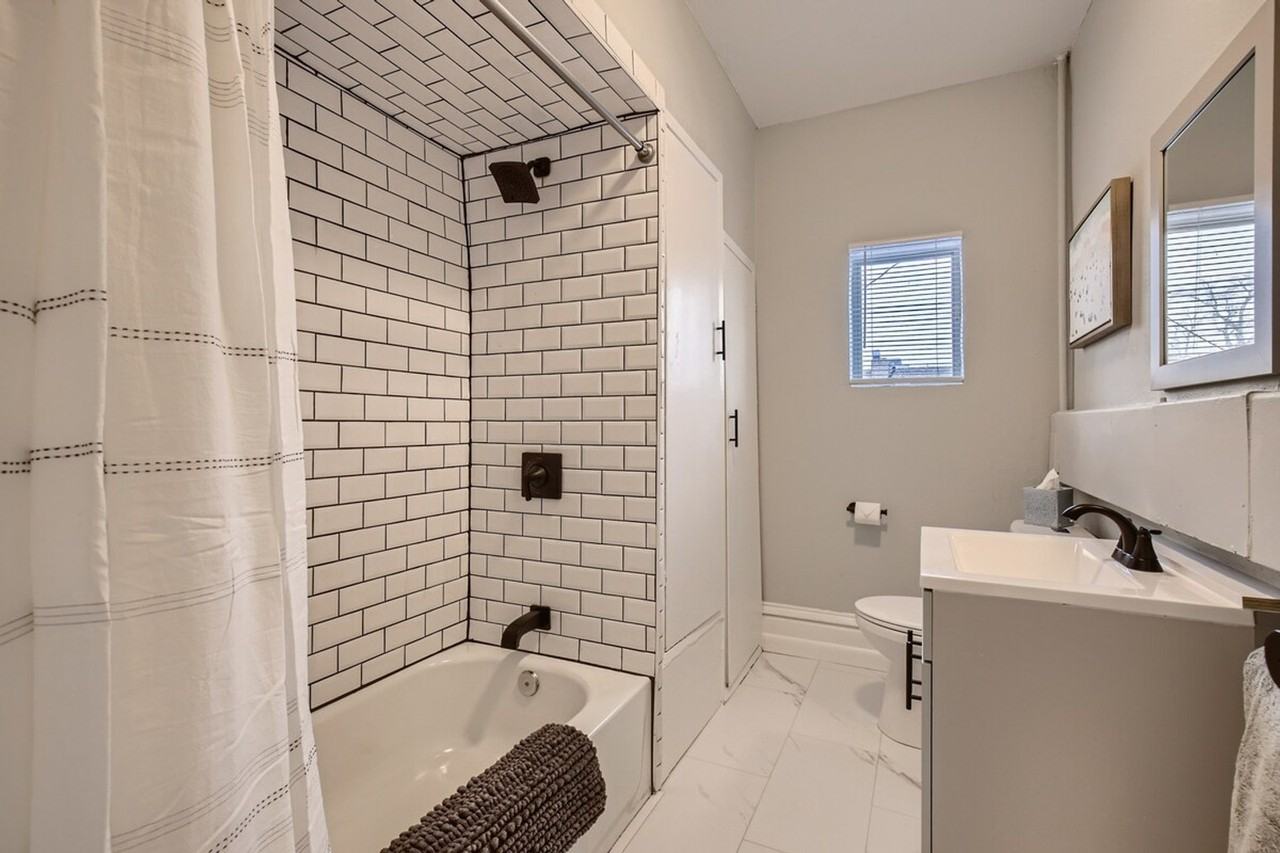 3026 York Street - Photo 7 of 25