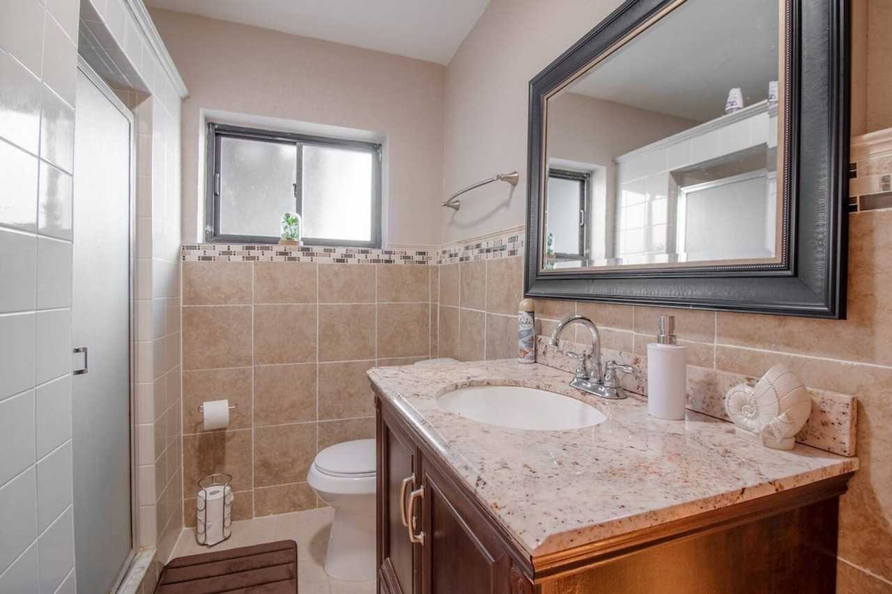 1330 Catalpa Ln #1094221P - Photo 4 of 20