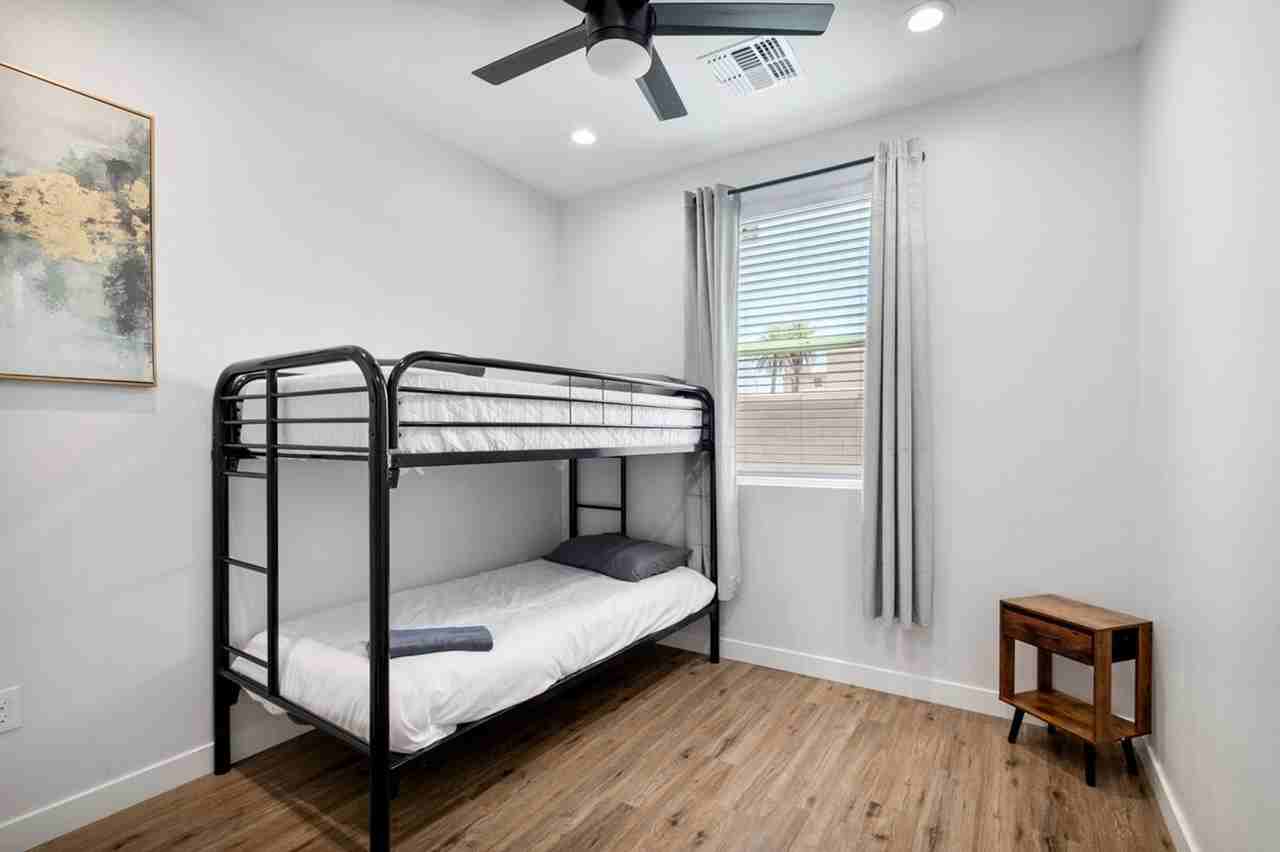 3806 E Polk St #1244297P - Photo 5 of 30