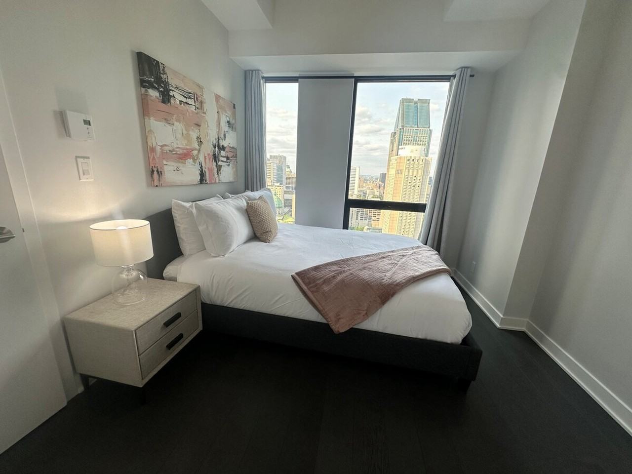 1070 Rue Drummond #1261848P - Photo 4 of 40