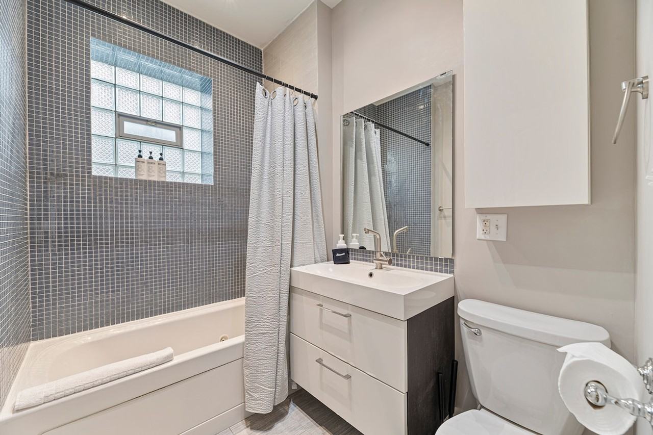 1351 N Lawndale Ave #1265099P - Photo 3 of 16