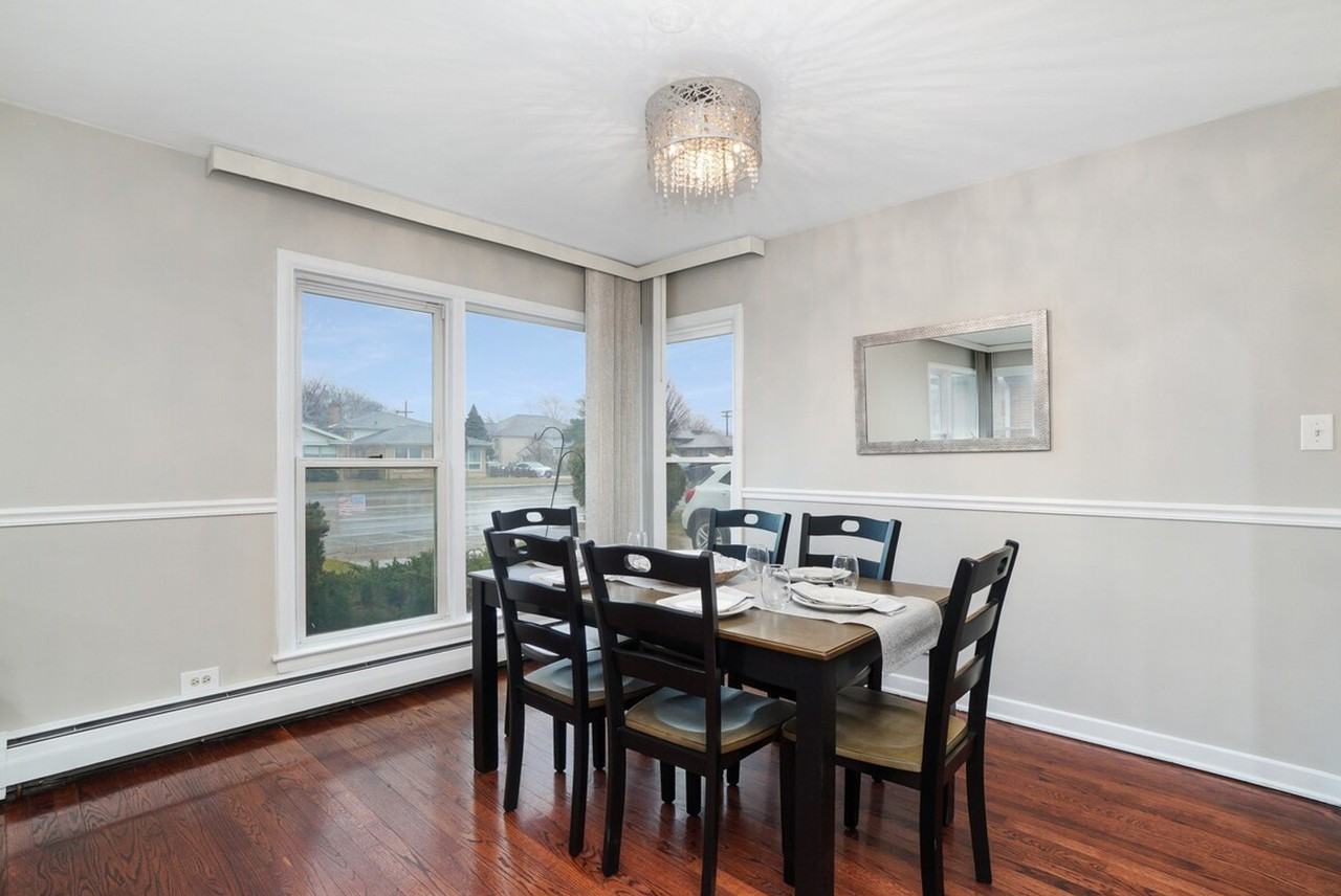 7117 N Crawford Ave #1285067P - Photo 4 of 24