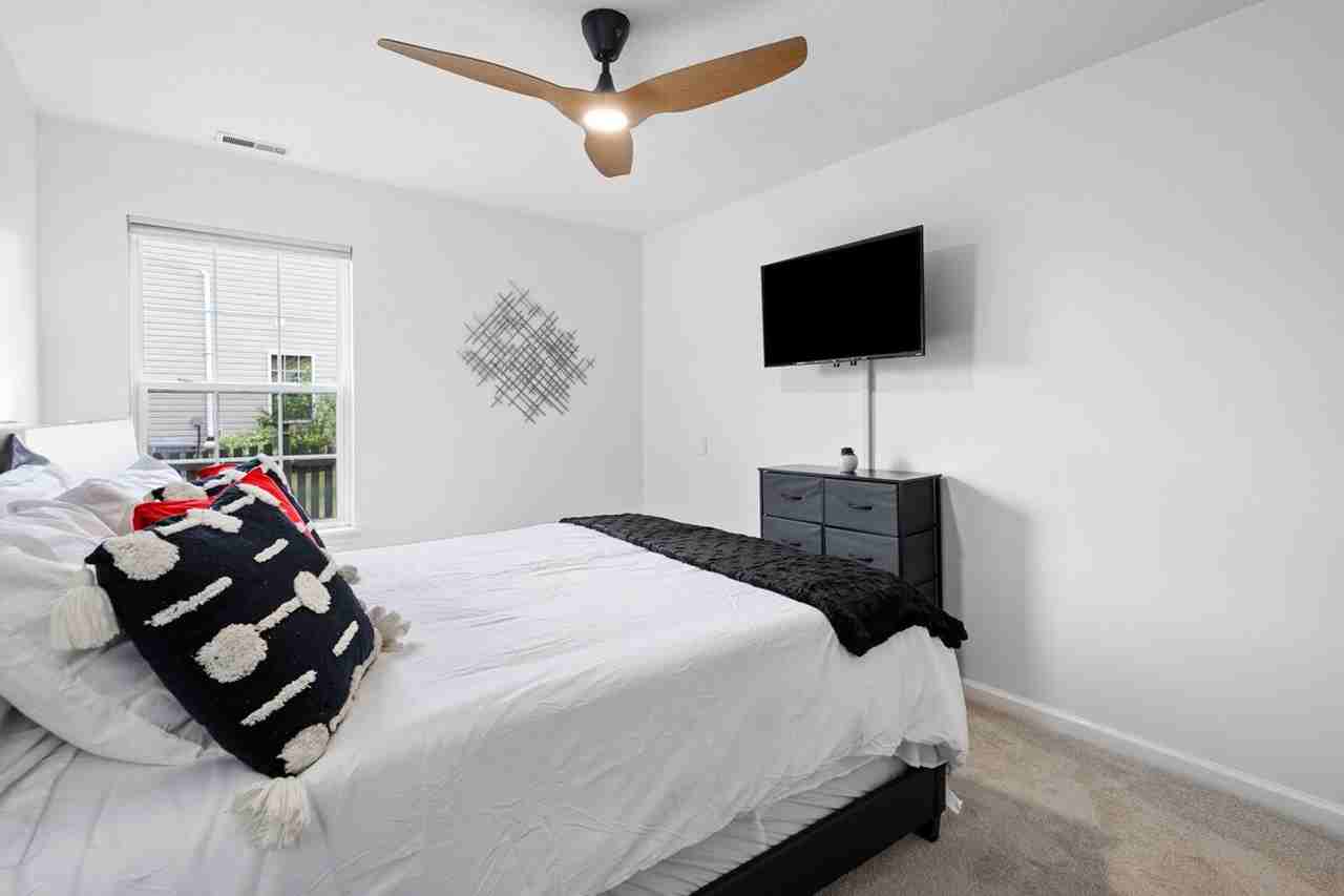 11179 Catalina Dr #1285075P - Photo 7 of 33