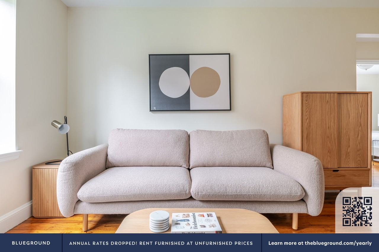 264 Harvard St #1275 - Photo 3 of 34