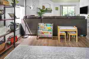 featured image of 904 Melted Candle Cv