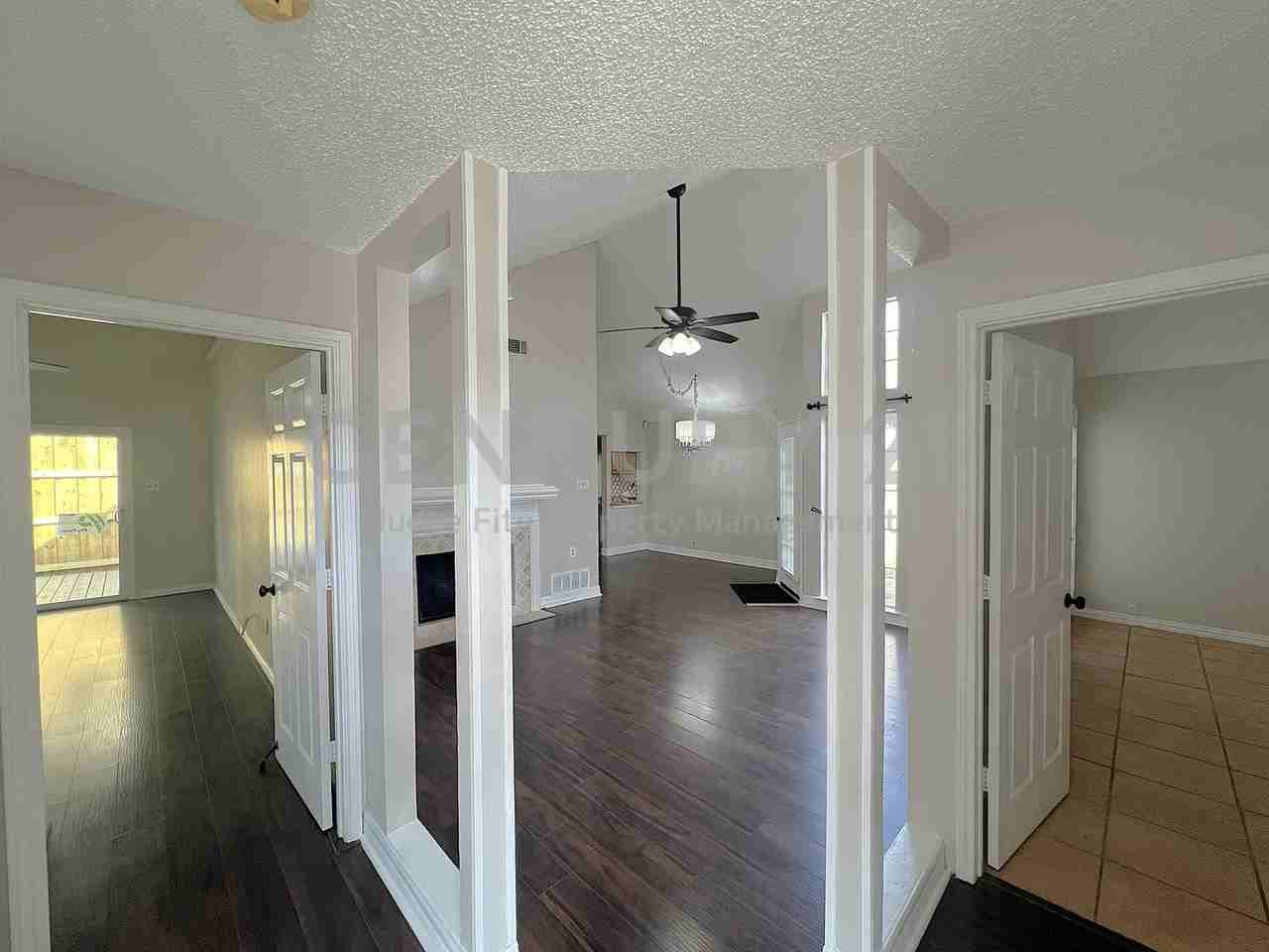 3147 Royal Gable Dr - Photo 3 of 15