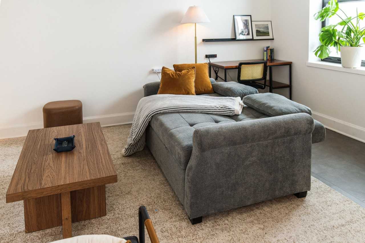 758 N Broadway #1379068P - Photo 5 of 21