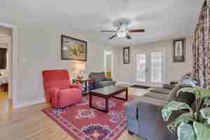 featured image of 4219 Neal Rd