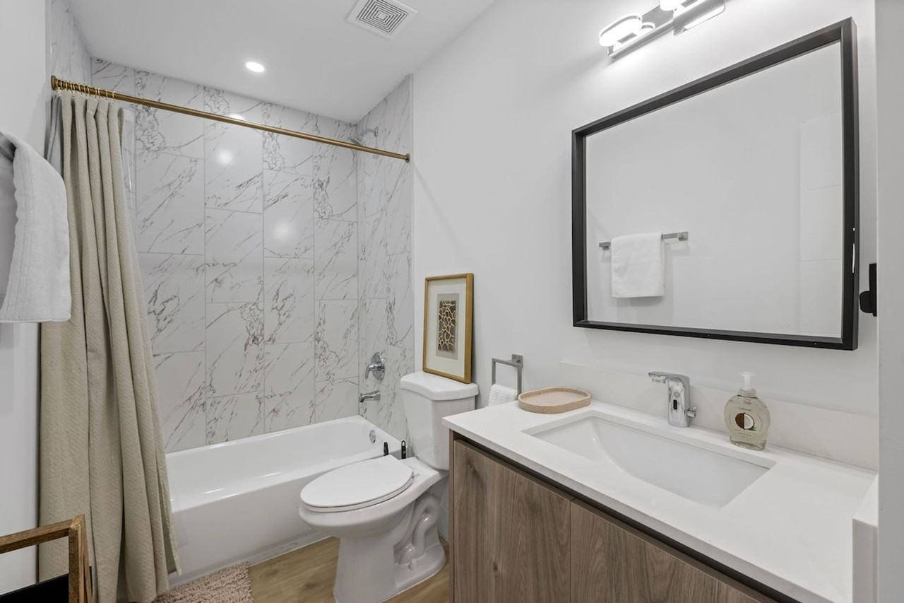 1627 Nw 1st St #1388872P - Photo 6 of 13