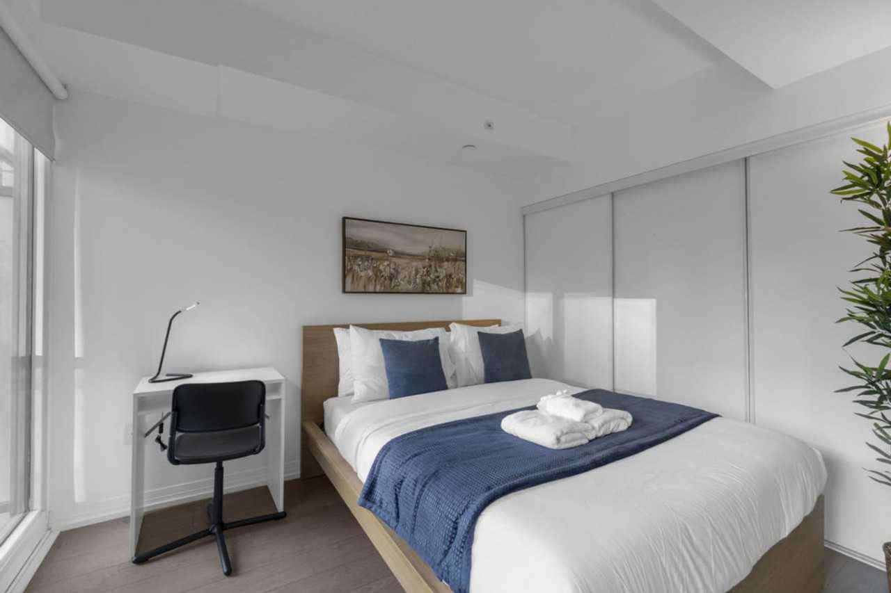 251 Jarvis St #1403788P - Photo 2 of 18