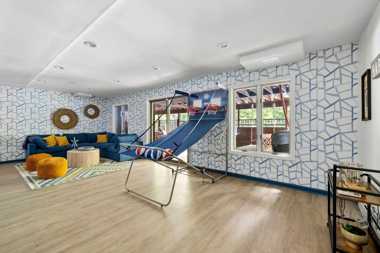 2A Cherry Ln #1466630P - Photo 4 of 50