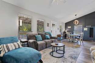 6733 Mary St - Photo 1 of 1