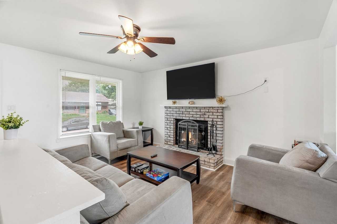 240 Seebold Spur #1511244P - Photo 5 of 45