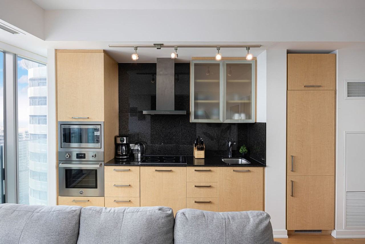 1 York St Null #1511281P - Photo 3 of 23