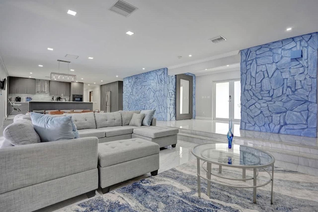 1000 Diplomat Pkwy #1507323P - Photo 3 of 50