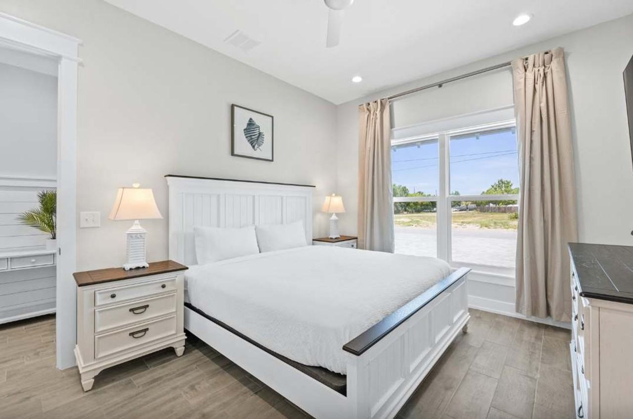 322 E Lakeshore Dr #1511644P - Photo 5 of 14