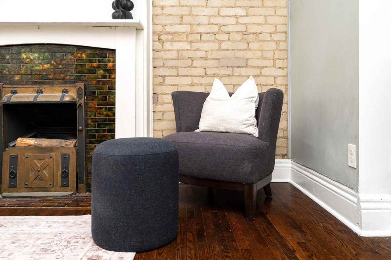 23 Parkside Dr #1512082P - Photo 4 of 49