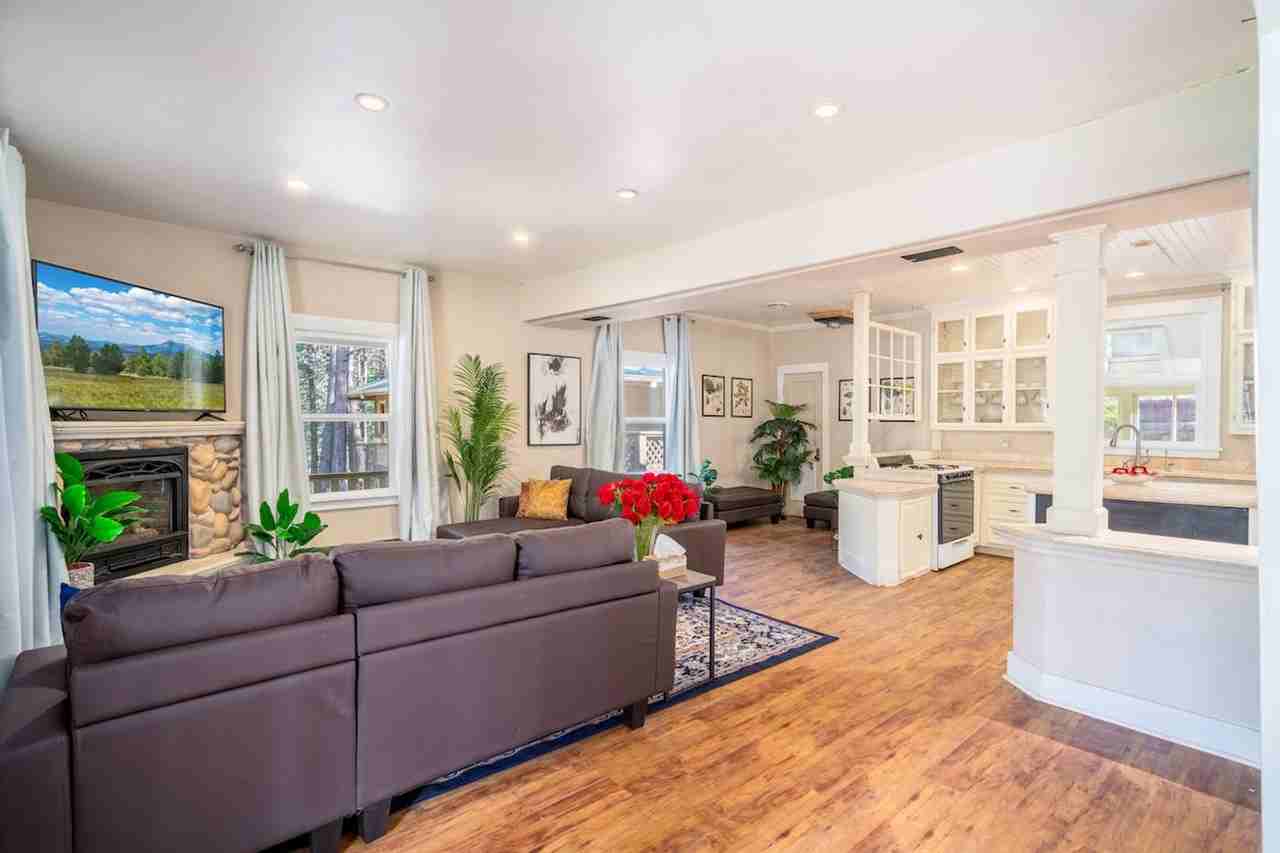 4955 Hidden Hollow Rd #1511750P - Photo 4 of 49