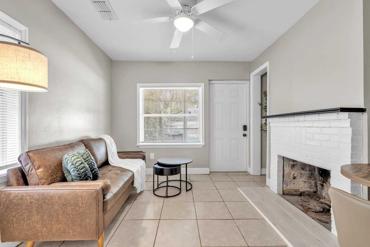 905 Buena Vista Dr #1512961P - Photo 3 of 28