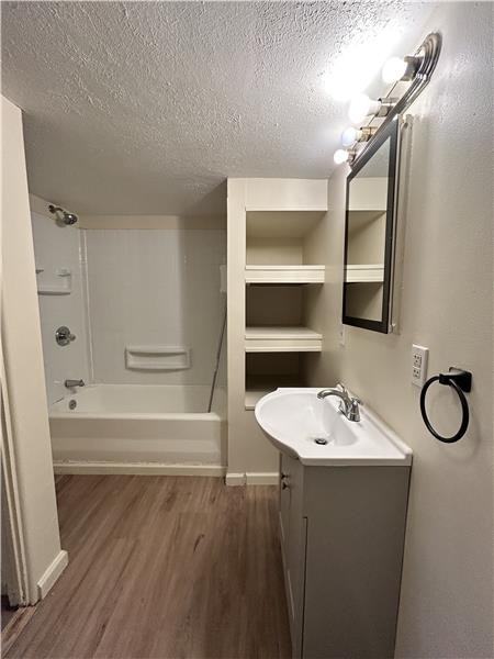 106 Columbus Way #1 - Photo 6 of 7