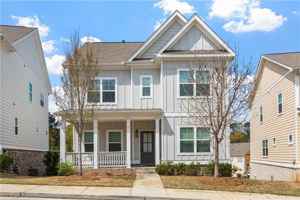 featured image of 156 Adams Cir Ne