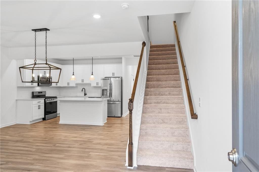 1637 Winpost Ln Nw - Photo 3 of 33