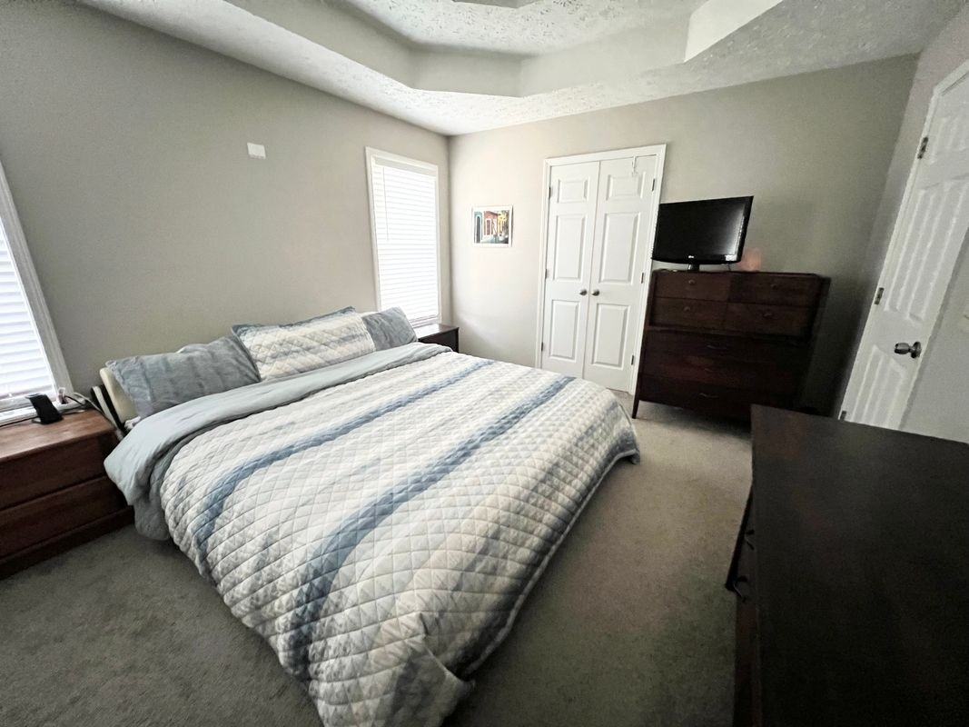 225 Lee Ct - Photo 5 of 10