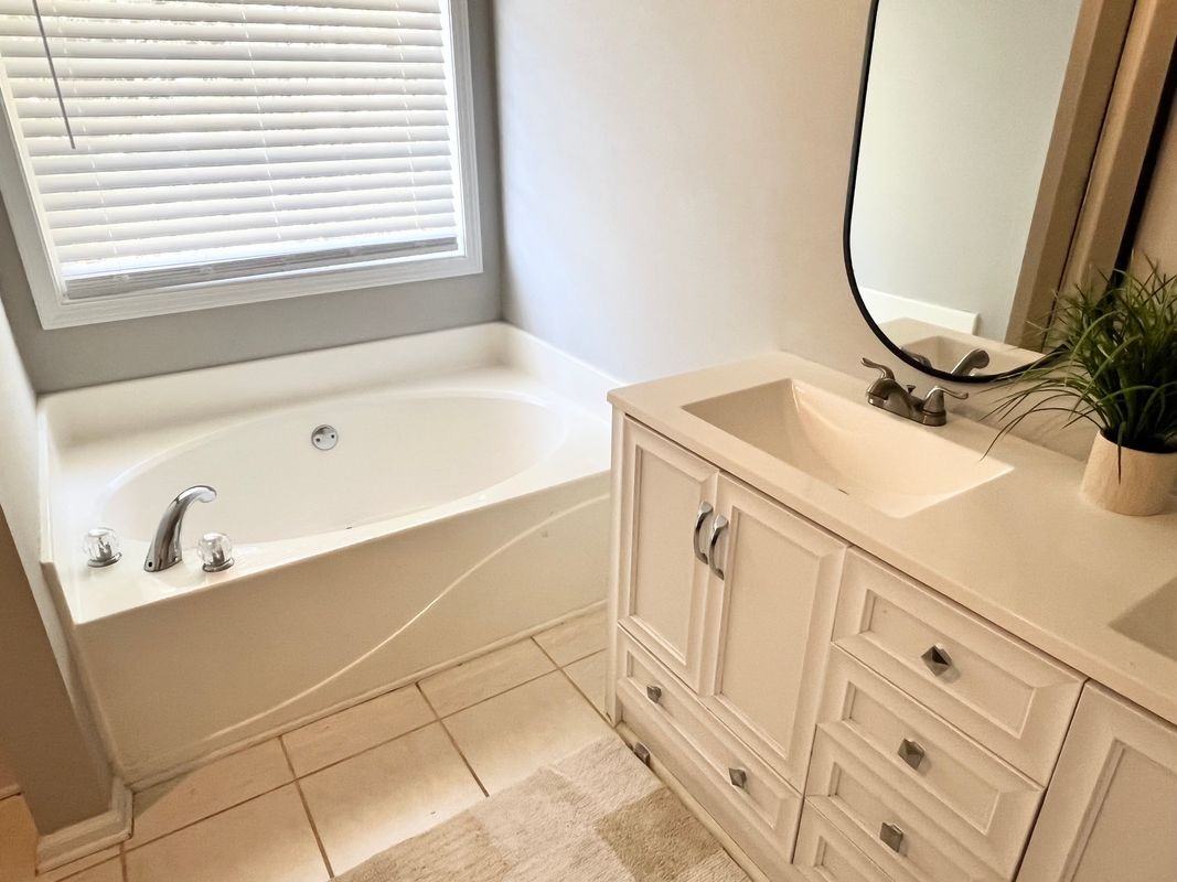 225 Lee Ct - Photo 7 of 10