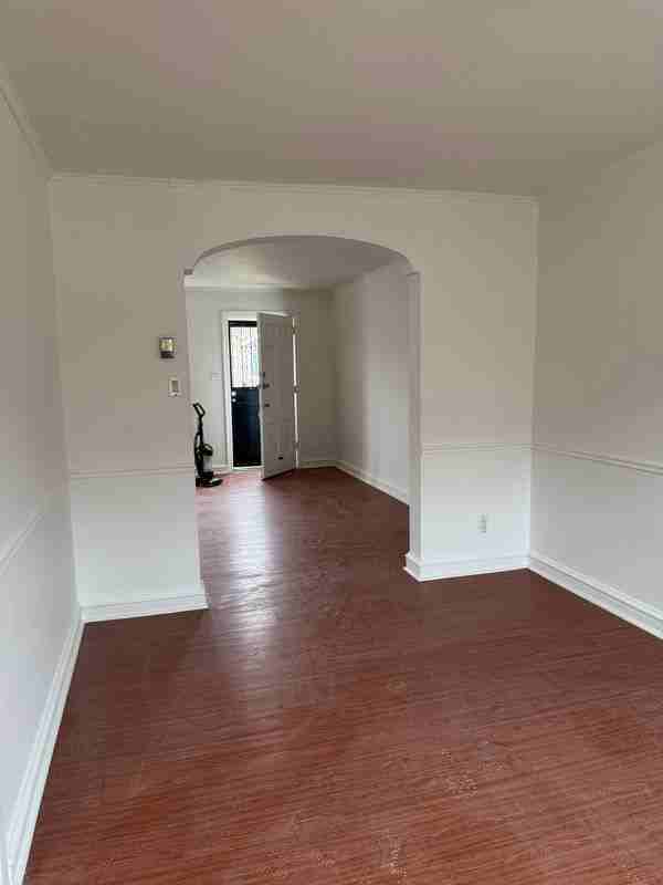 6639 Kindred St - Photo 2 of 7