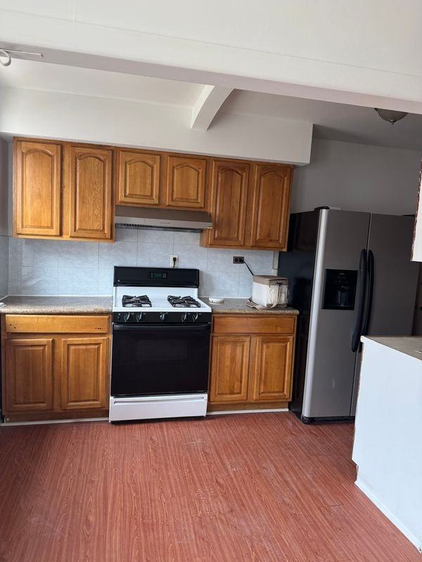 6639 Kindred St - Photo 5 of 7